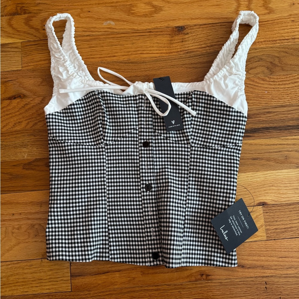 Black and White Lulus Button-Up Top (XS)